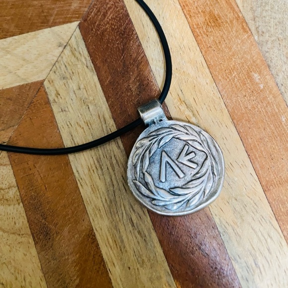 Vintage - Greek Goddess Athena / Leonidas Coin Pendant - Picture 3 of 7